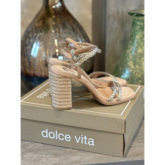 Dolce Vita Oro Sandal, Light Gold - Size 9 - Picture 4 of 5
